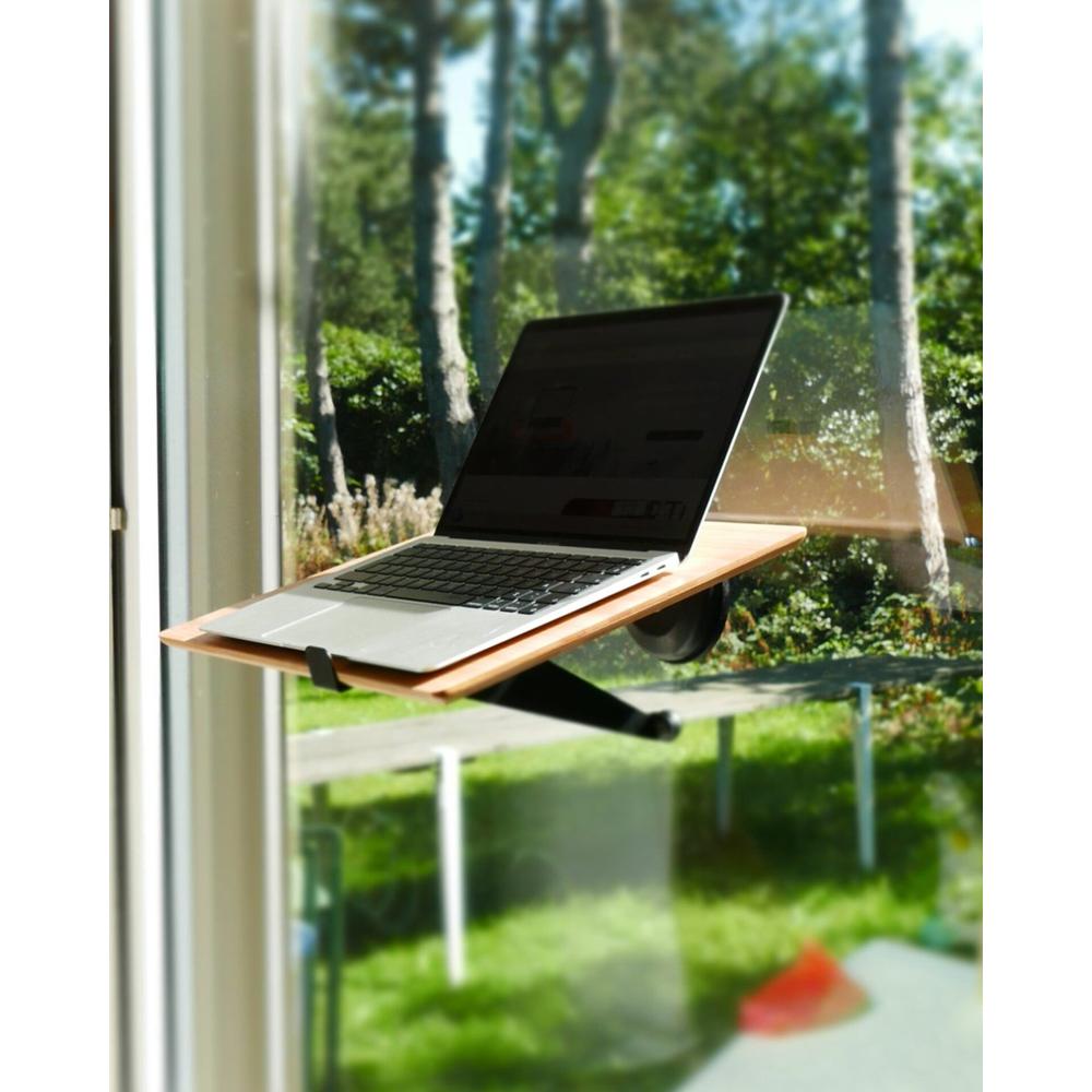 Laptop Houten Vensterbank Groene Tuin Werkplek Natuurlijk Licht