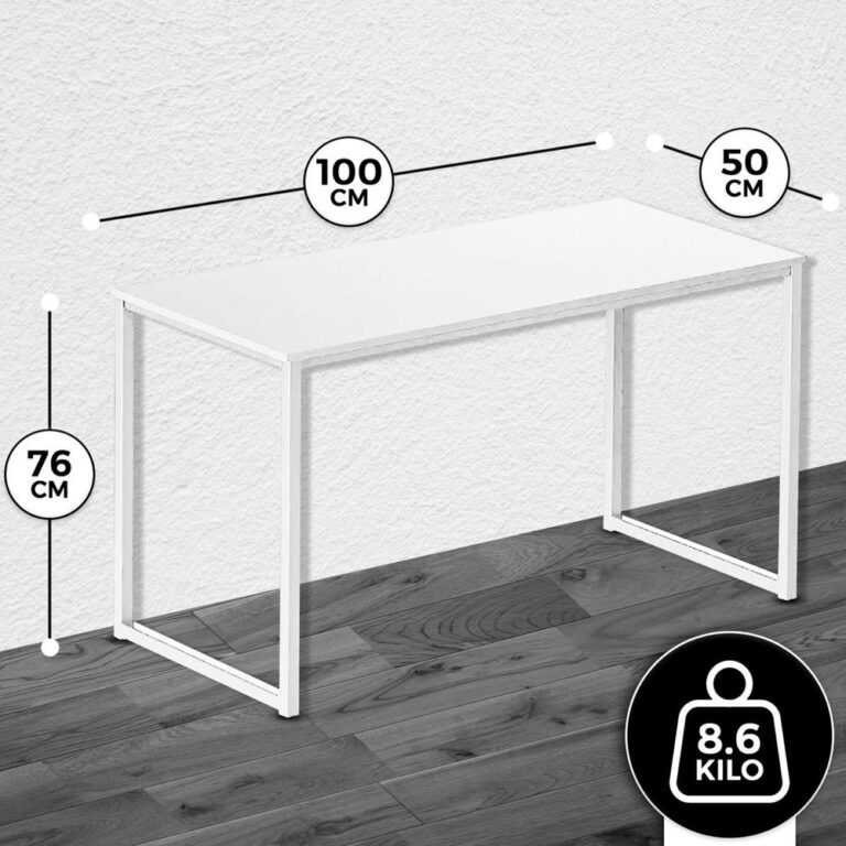 Een modern wit bureau met een afmeting van 100 cm breed, 50 cm diep en 76 cm hoog, geplaatst op een houten vloer. Het bureau heeft een elegante uitstraling en is lichtgewicht met een gewicht van 8,6 kilo.