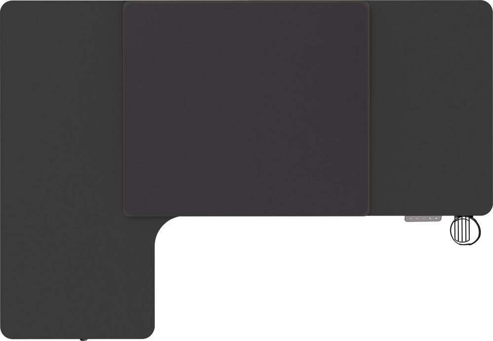 Een moderne, L-vormige bureau met een matte zwarte afwerking en een kleiner, rechthoekig aanhangsel aan de linkerkant. Het bureau is ontworpen voor multifunctioneel gebruik, ideaal voor thuiswerken of studeren.