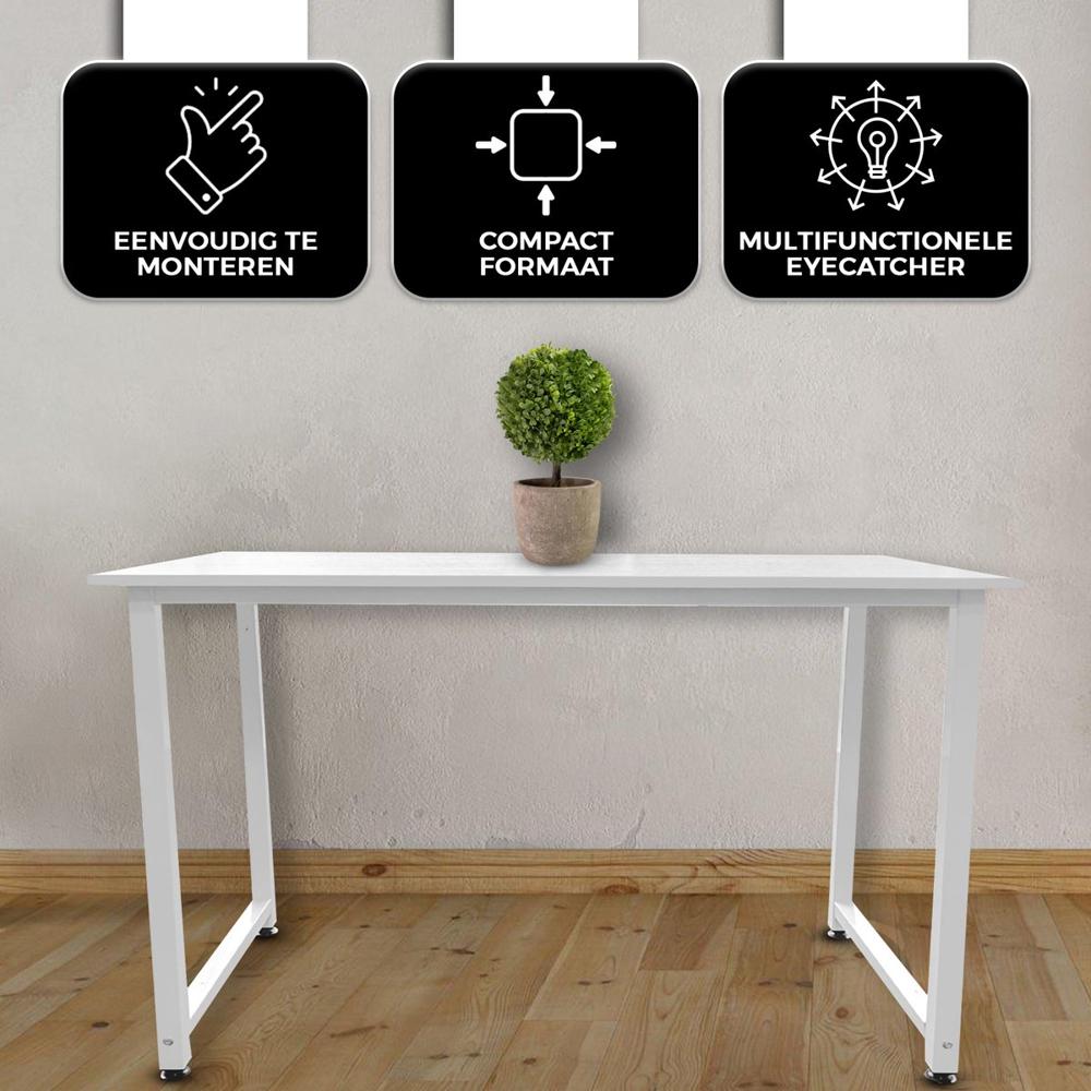 Witte Tafel Eenvoudig Moderne Uitstraling Houten Vloer